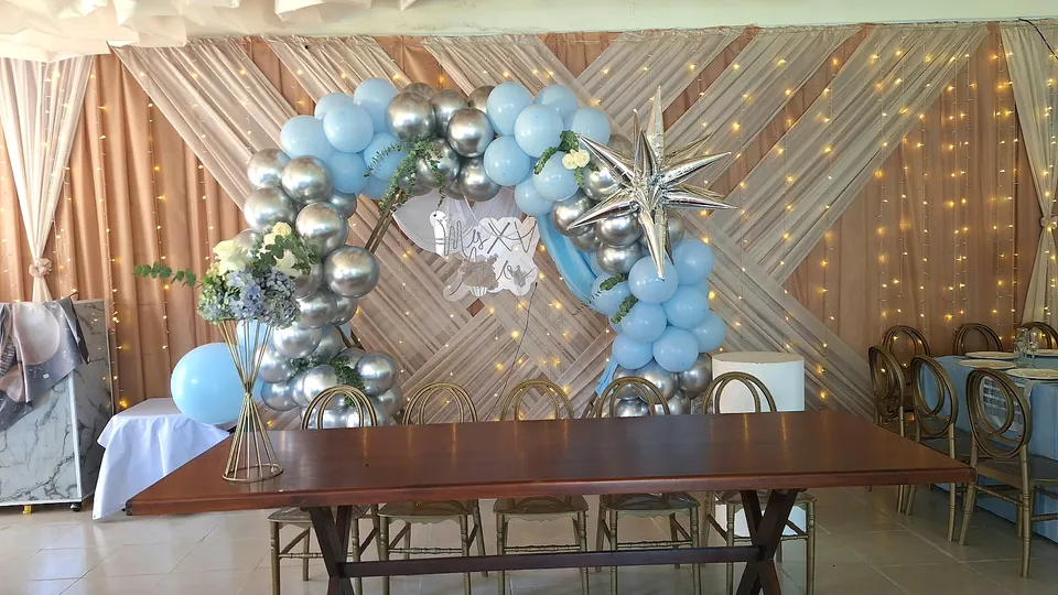 Mesa principal de XV años en El Jardín de los Abuelos.